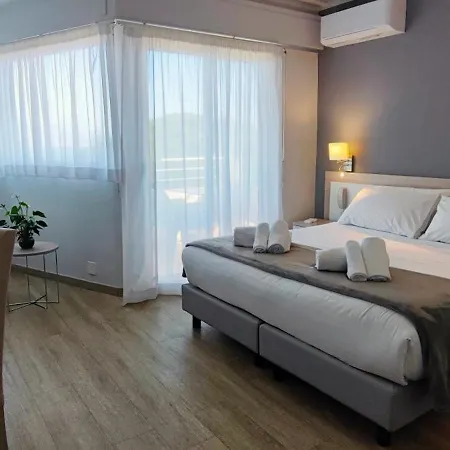 Alexandra 3* Roccabruna